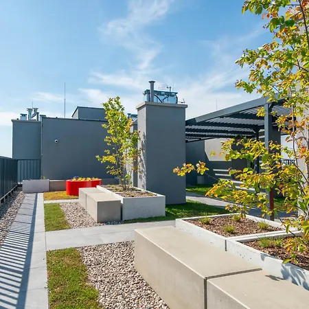 アパートホテル Silver Forest